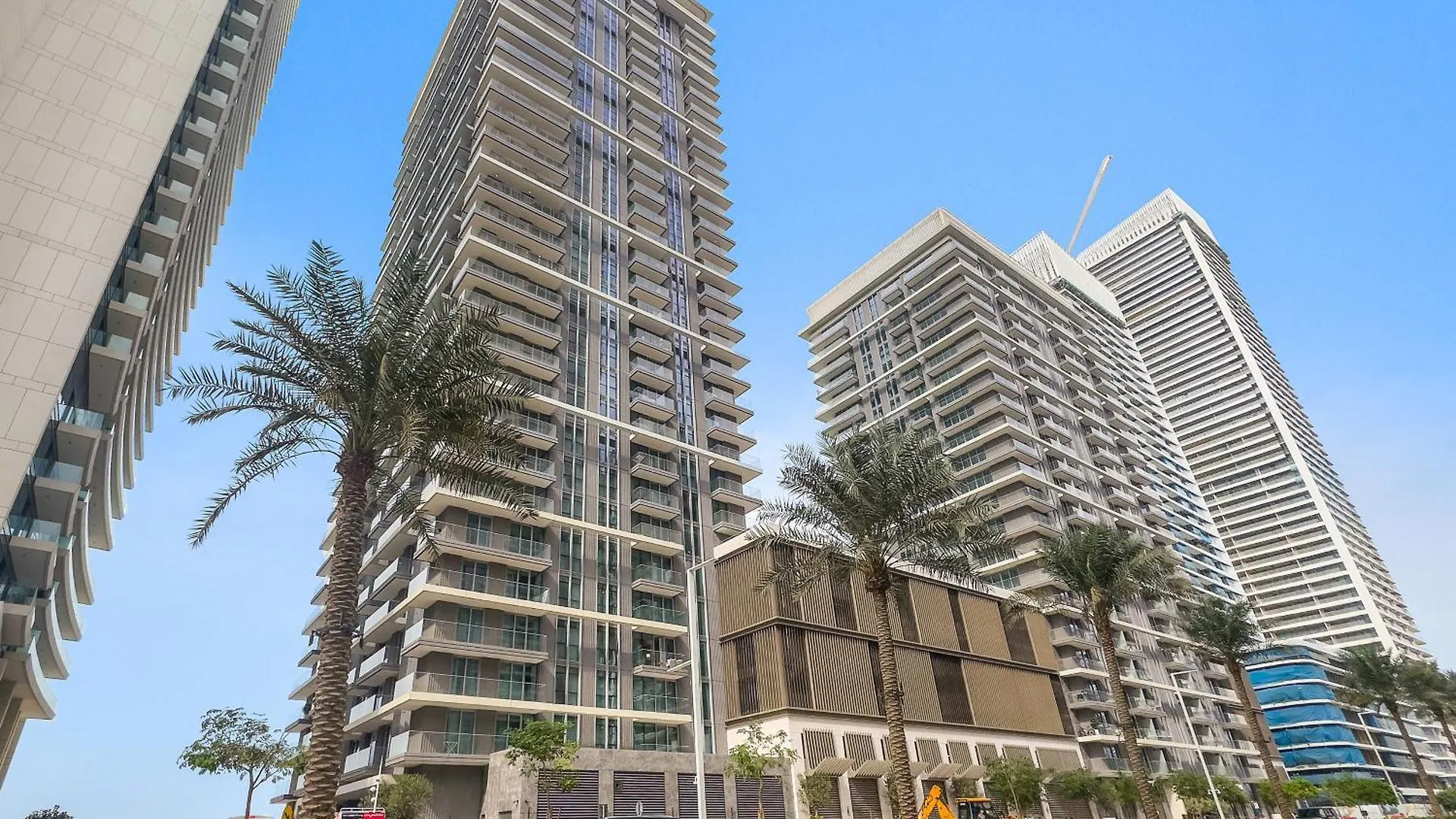 Apartment Luxury Stay Emaar Beachfront Beach Isle 1 Dubai United Arab Emirates
