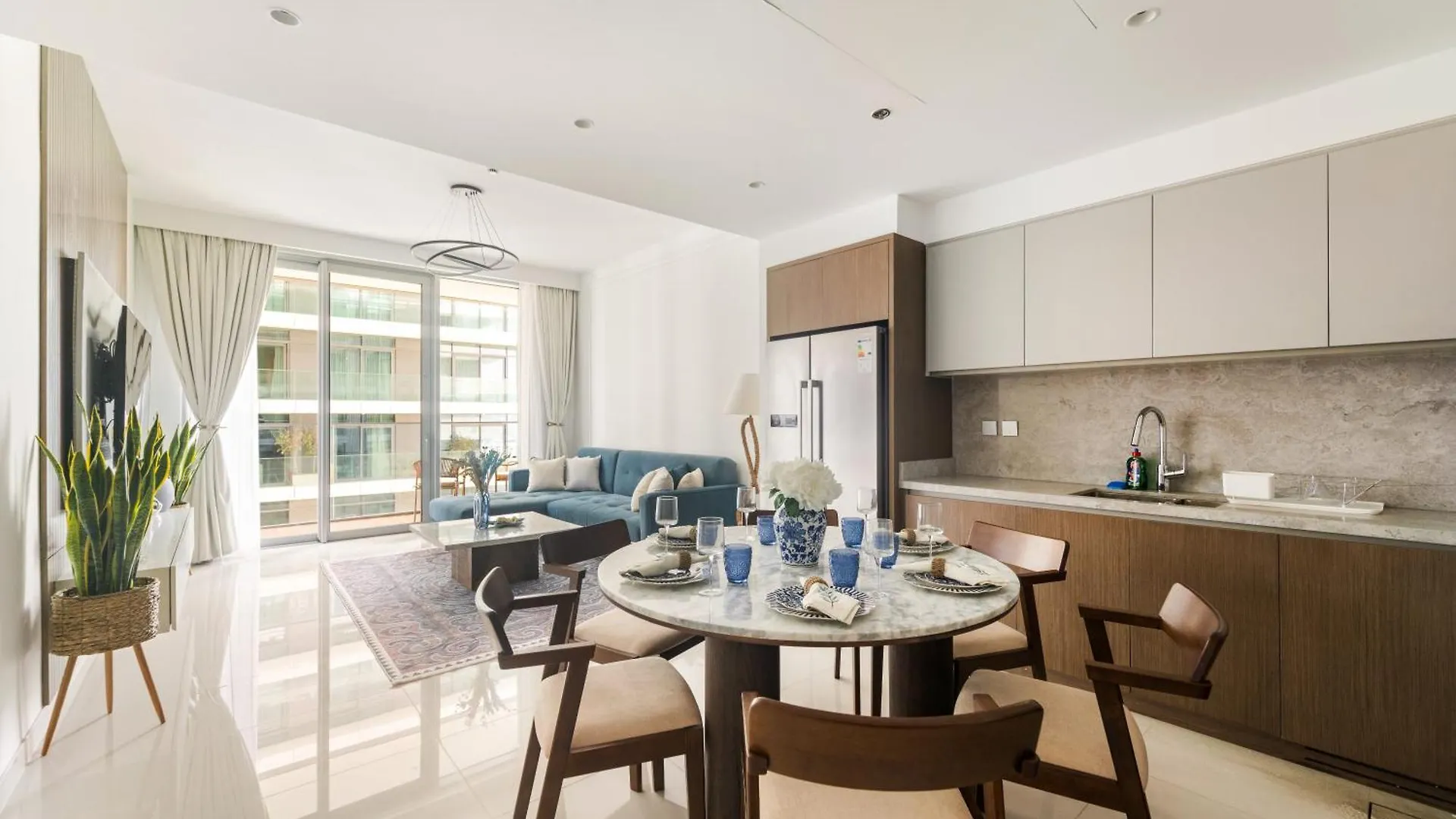 Apartment Luxury Stay Emaar Beachfront Beach Isle 1 Dubai